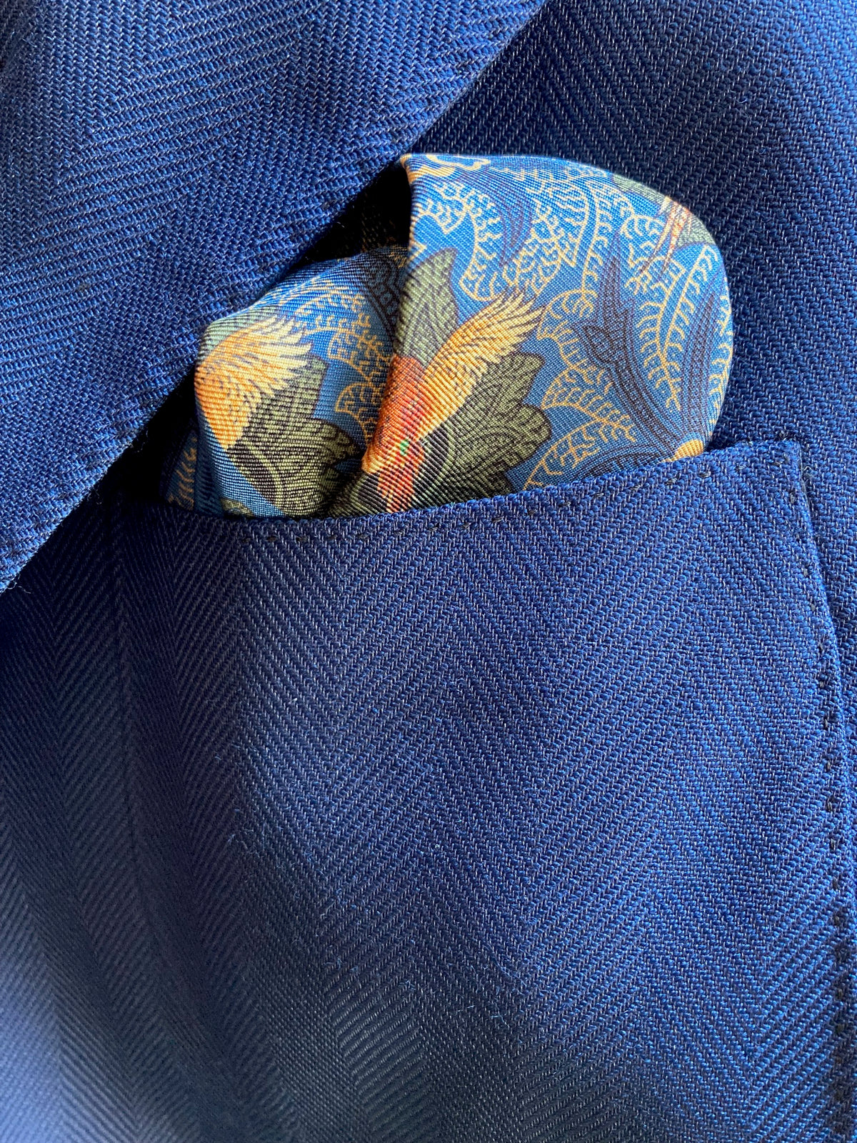 Seisser & Cie. Silk Pocket Square “Blue Pheasants” (25×25)