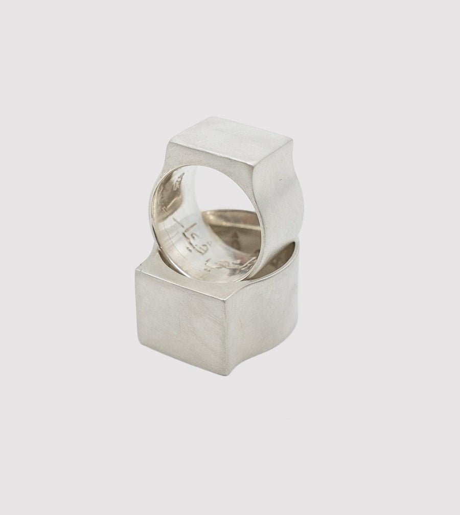 M-R25 Signet Ring Andalus