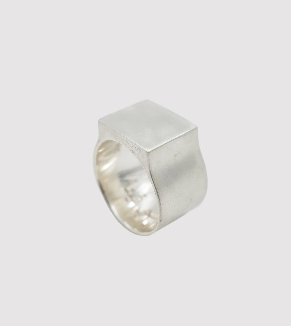 M-R25 Signet Ring Andalus