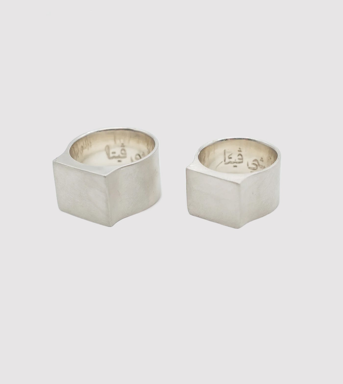 M-R25 Signet Ring Andalus