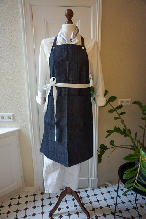 Apron made of 1980s Italian Navy Deadstock Denim. Photo by TANN.