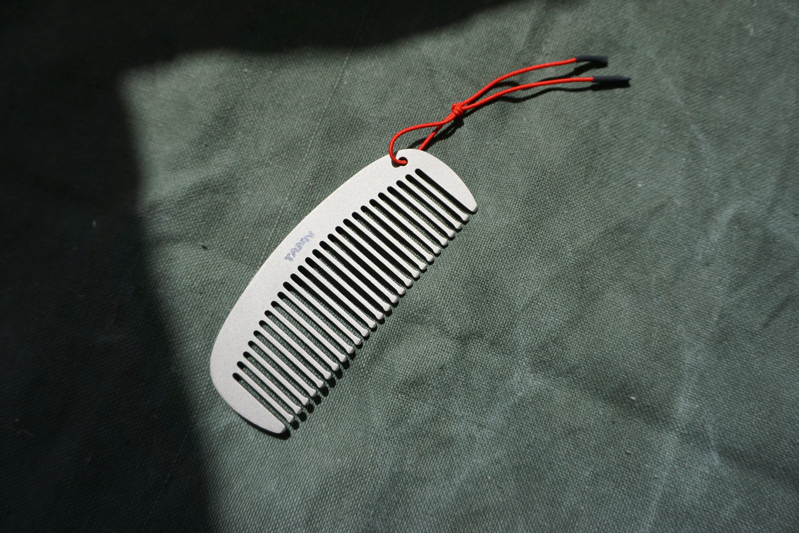 GR04 Titanium Comb – TA1 Titanium Anti-Static Precision Comb
