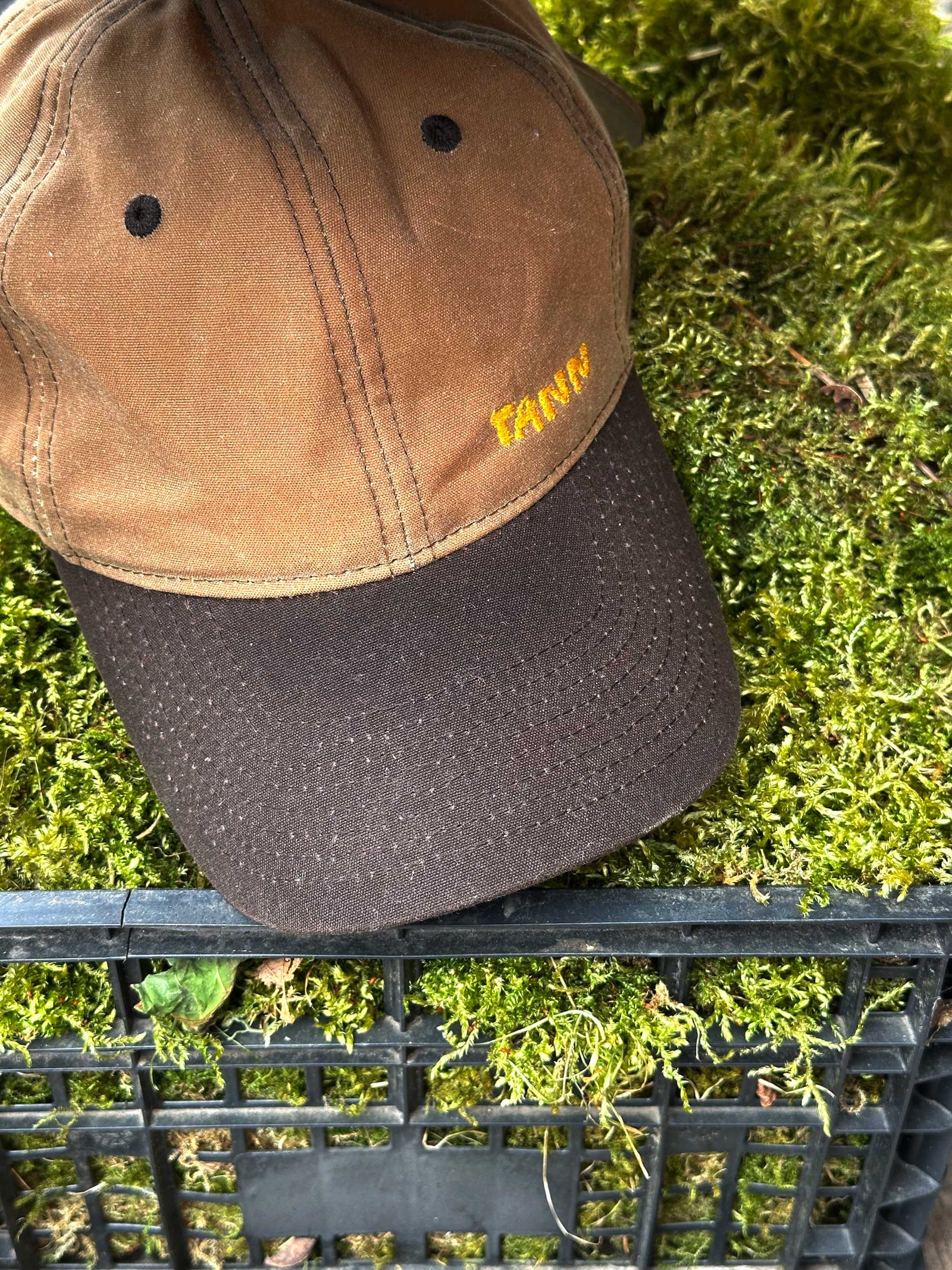GR02 – Waxed Cotton Cap